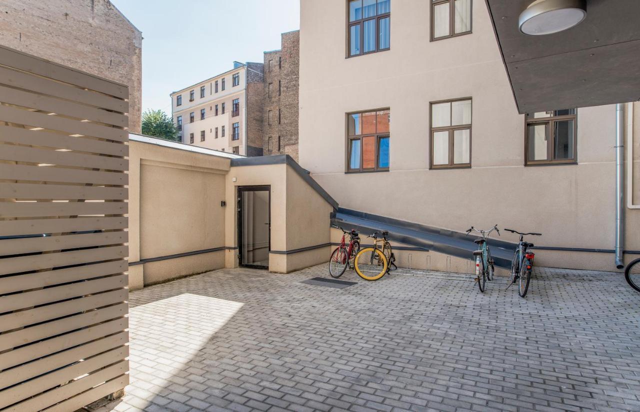 Perfect Location Cozy Studio Apt ➤Fully Equipped Riga Bagian luar foto